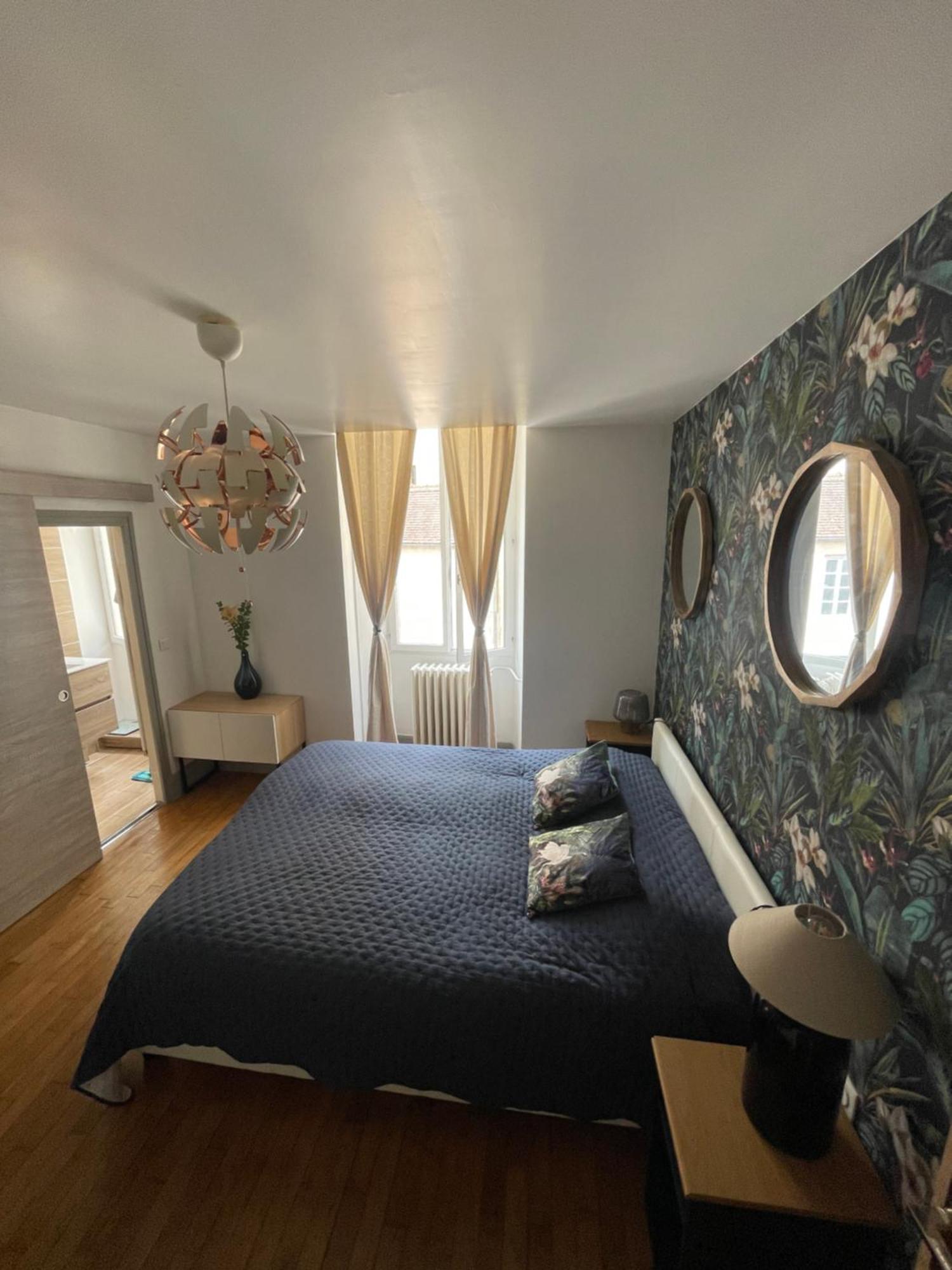 Appartement Moderne Centre Ville, 5 Personnes, 65 M2 Semur-en-Auxois Exterior photo
