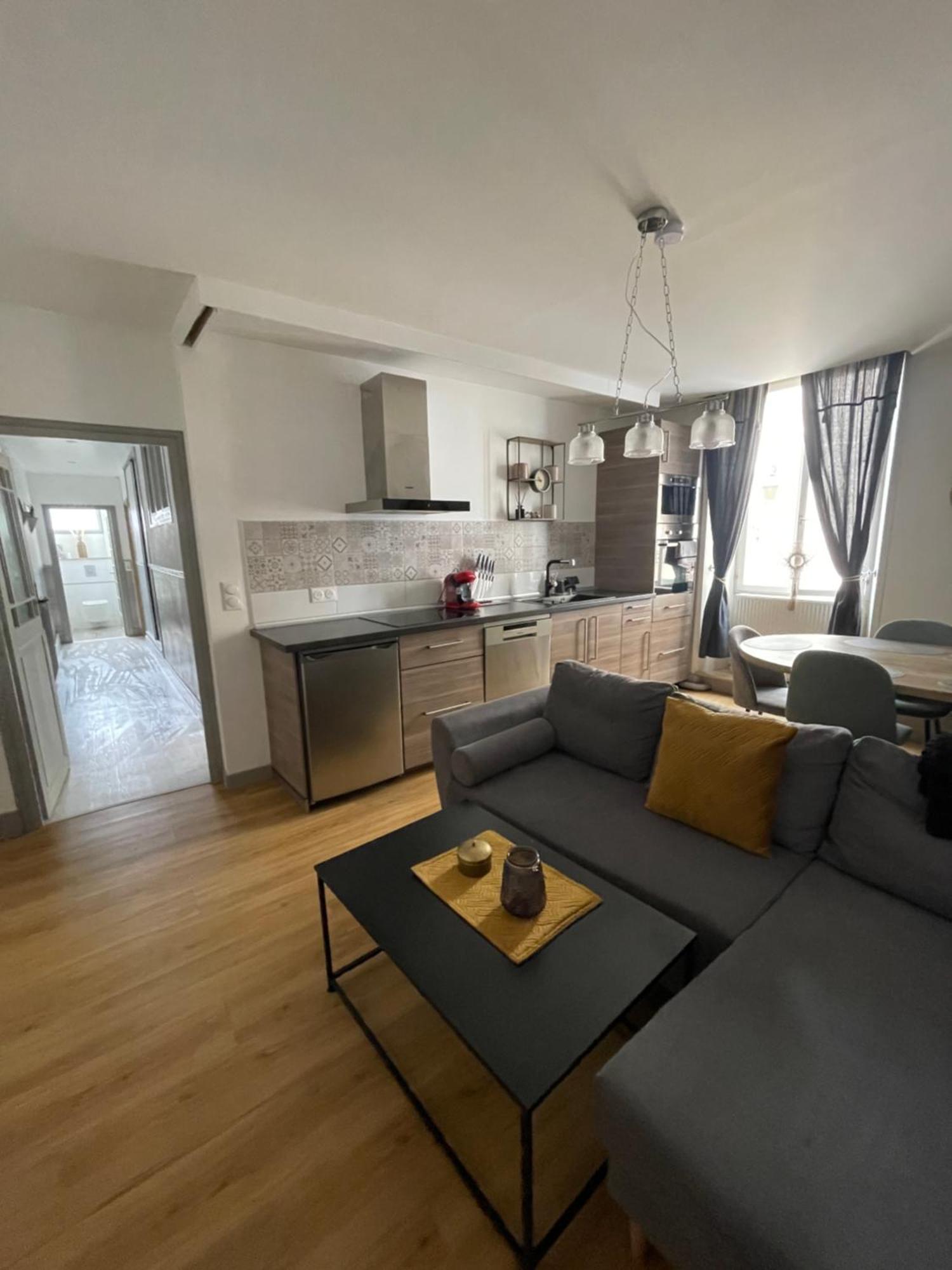 Appartement Moderne Centre Ville, 5 Personnes, 65 M2 Semur-en-Auxois Exterior photo